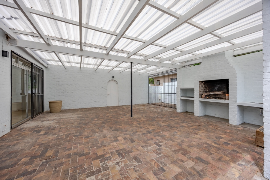 4 Bedroom Property for Sale in Milnerton Central Western Cape